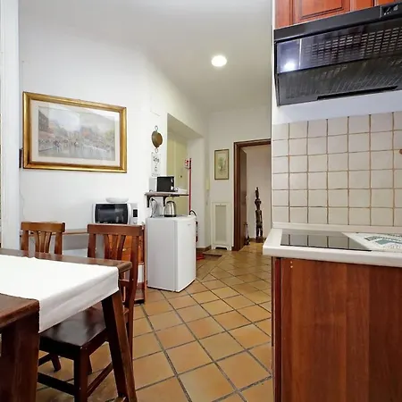 Near Vatican Museum 8 Minutes To Piazza Di Spagna Rom